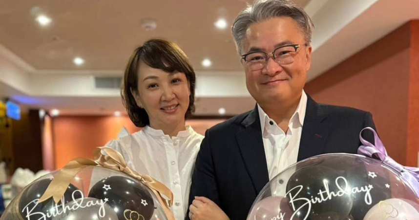 郁方（左）和老公結婚19年感情依舊甜蜜。（圖／郁方臉書）