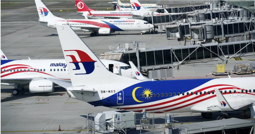 馬航一名員工被發現請病假期間居然能輕鬆爬樹、砍樹和玩藤球，結果被公司解雇。這名員工不滿提出告訴，結果曝光。（示意圖／達志／美聯社）