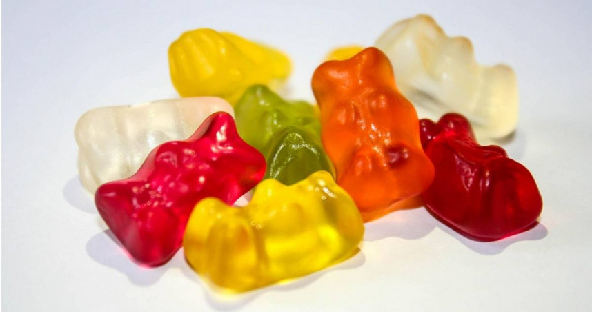 8歲男童吃了標榜有益視力的葉黃素軟糖，出現眼睛發癢的情況。（示意圖／pixabay）