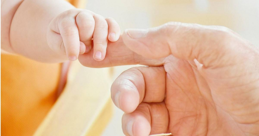 大陸一對親姊妹，因妹妹婚後多年未孕，因此由姊姊代為懷孕生子。不料之後，姊姊認為妹妹離婚，無法給孩子妥善照顧，因此向法院提出告訴。（示意圖／pixabay）