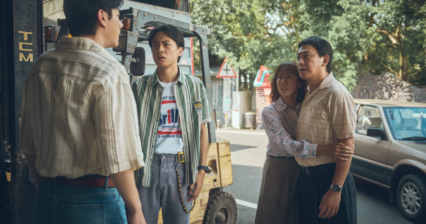 王識賢與李程彬在劇中發生激烈衝突。（圖／華視、公視台語台提供）