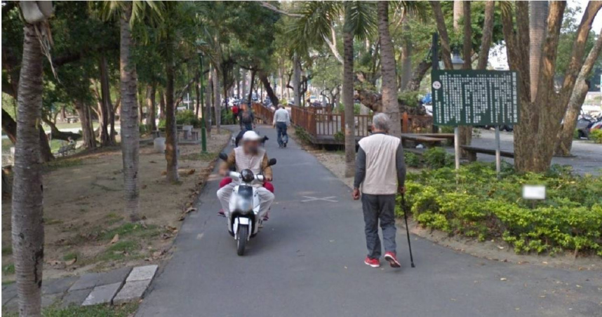 常有民眾貪圖方便，將車輛騎進台南公園內。（圖／擷取自Google maps）