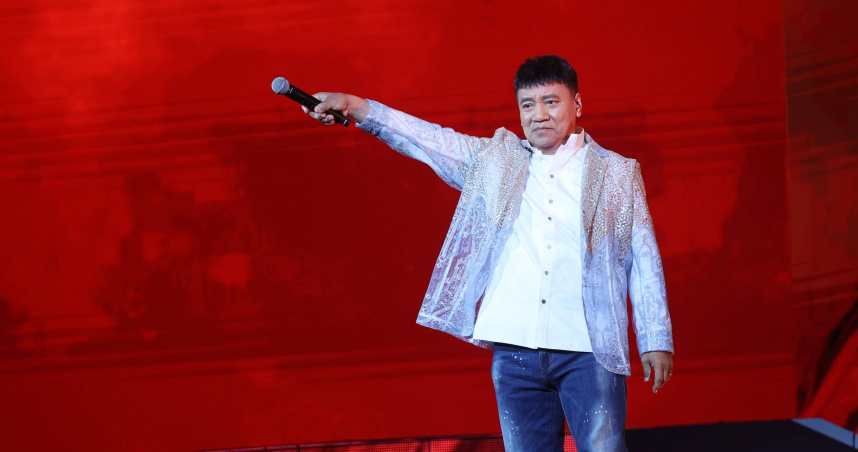 施孝榮無預警宣布，民歌50高峰會將在2025年尾聲「最終加場」。（圖／寬宏藝術提供）