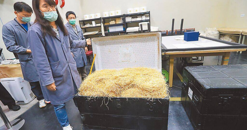 國立故宮博物院典藏近70萬件文物，近日啟動第4次國寶大盤點作業，預計在120年完成。（圖／本報資料照片）