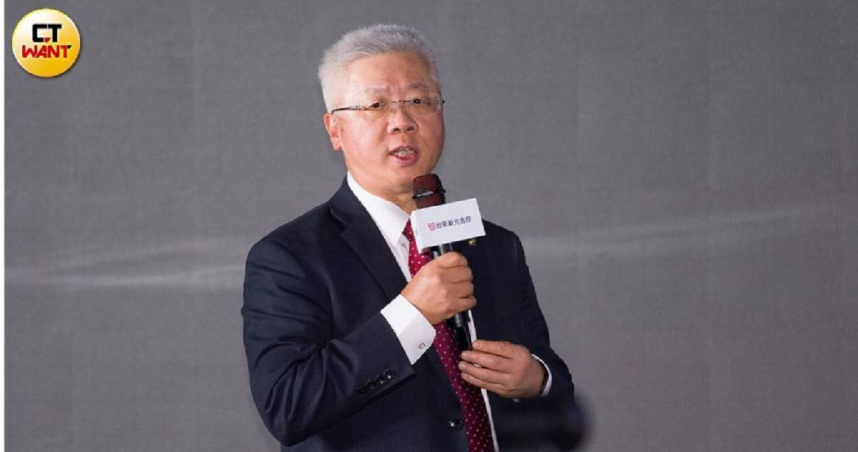 台新新光金控總經理林維俊29日，對於輝達北士科總部案，說明目前進度。（圖／黃威彬攝）