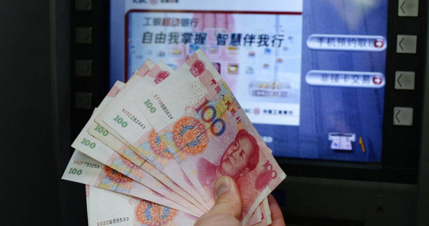 女子以土葬方式掩蓋丈夫死亡，並未申請死亡證明，非法提領養老金逾四年。（示意圖／達志／美聯社）