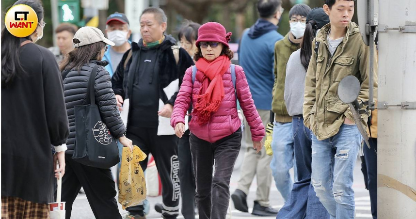 今冷空氣報到，全台明顯降溫。（圖／黃耀徵攝）