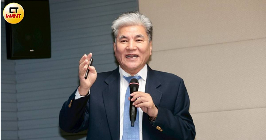 國民黨智庫副董李鴻源（圖）針對立委高金素梅遭搜索案撇稱彼此「很久沒聯絡了」。（圖／黃耀徵攝）