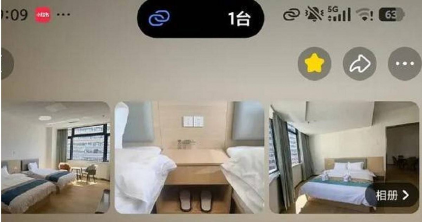 雲南省滇西中心醫院住院大樓內設有住宿中心，春節期間對外開放一般旅客入住。（圖／翻攝自大風新聞，下同）