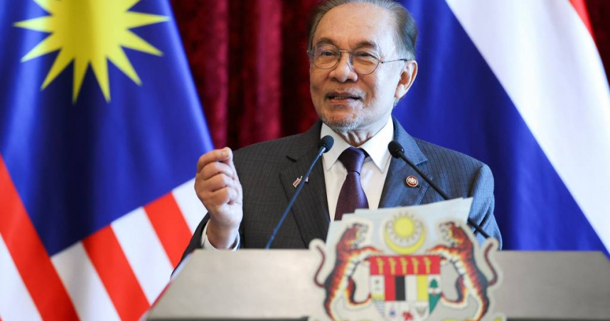馬來西亞首相安華表示，若查獲境內有以色列公民，將依法立即驅逐出境；相關言論源於政府針對「Network School」展開調查。（圖／達志／美聯社）