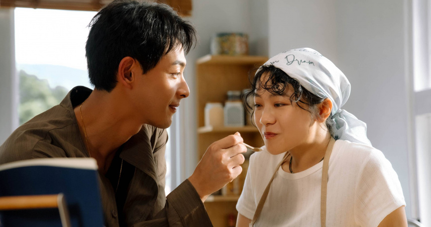 連晨翔在劇中男女都撩。（圖／公視+提供）