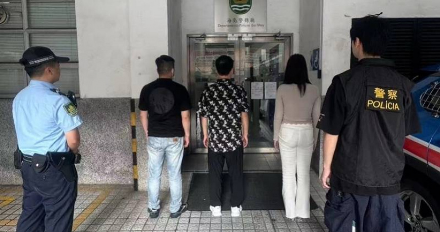 澳門警方查獲男扮女賣淫案，三名男子全數落網，案件引起社會熱議。（圖／翻攝自治安警察局）
