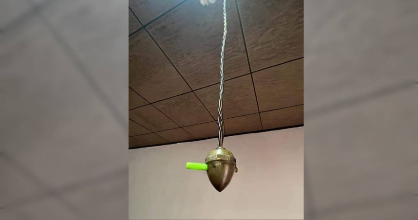 近日有網友分享鄉下外婆家的雞心電燈開關，勾起許多人回憶，紛紛表示被電過好幾次。（圖／翻攝自臉書／爆廢公社）