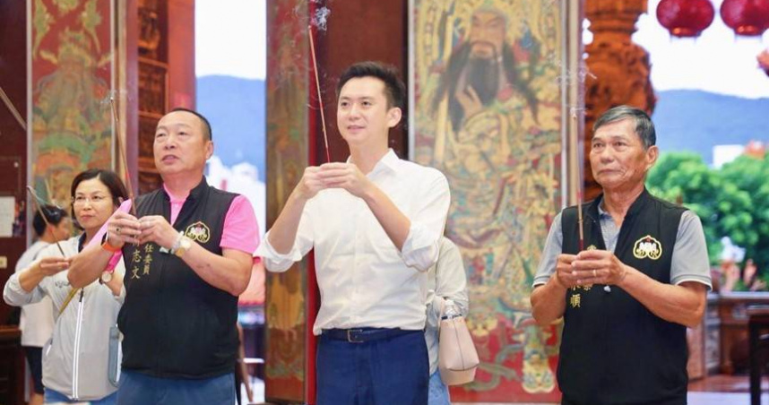 新竹縣竹北市長鄭朝方（中）預告雙十連假將有來自屏東的車城福安宮土地公「贊境」竹北。（圖／翻攝自竹北市公所媒體群組）