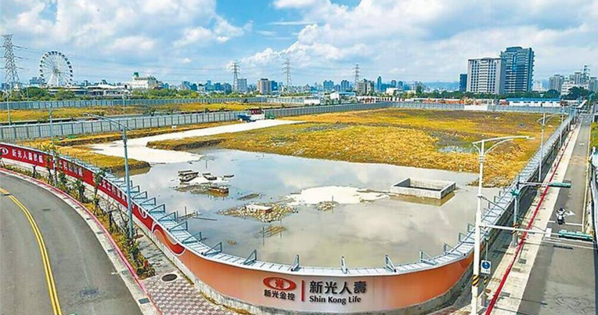 輝達確定落腳北士科T17、18，北市府預計11月底前與新光人壽解約，但新壽部分項目遲遲未提出憑證遭疑分手費沒談攏。北市產發局長陳俊安表示，新壽可能還有單據要彙整，這禮拜有約時間，目前還是朝著11月底完成相關程序。（圖／報系資料照）