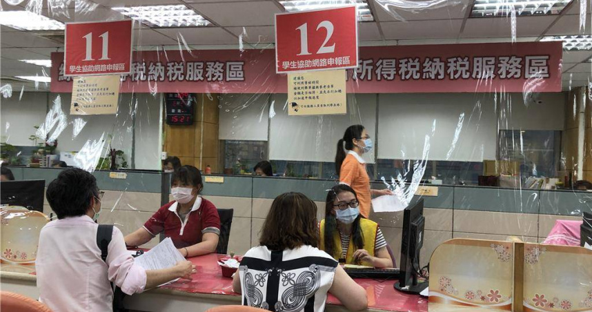 報稅示意圖（圖／中國時報吳靜君攝）