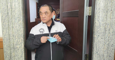 陳盈助涉洗錢凌晨1.5億交保 今早複訊竟等嘸律師確認筆錄