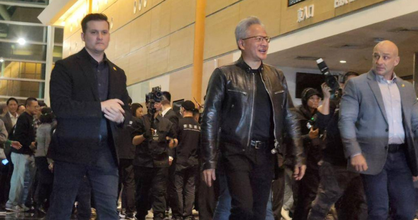 輝達創辦人黃仁勳表示，不會參加川普的就職典禮，因為要與員工一起過新年。（圖／中國時報柳名耕攝）