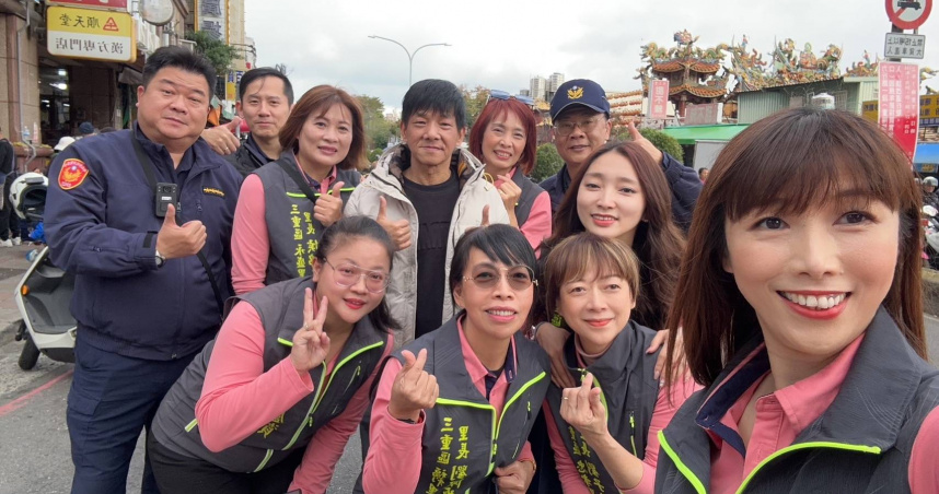 三重年貨大街今開跑，警方結合活動與在地里長進行交通維安和反詐宣導。（圖／翻攝畫面）