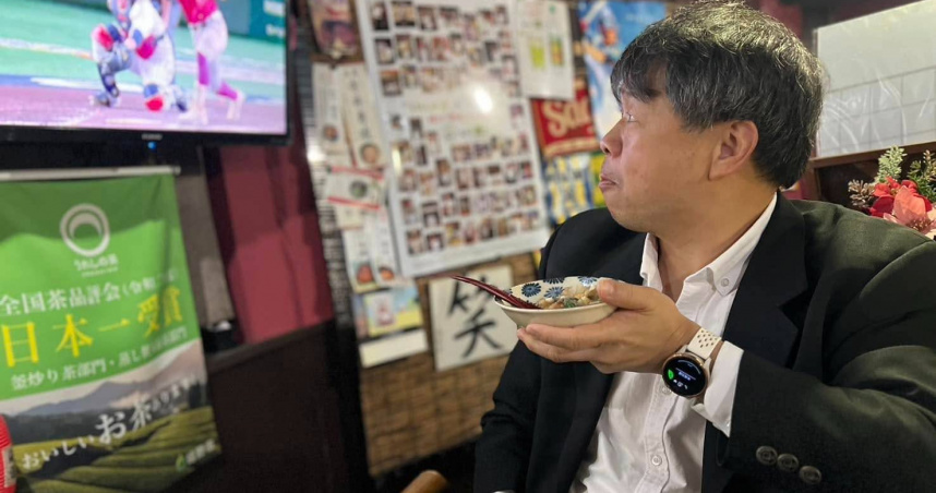 台大名醫施景中在等國外的包裹，卻差點受騙上當。（圖／翻攝自施景中臉書）