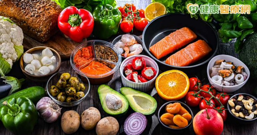 地中海飲食以蔬果、全穀物、豆類和橄欖油等食材為主