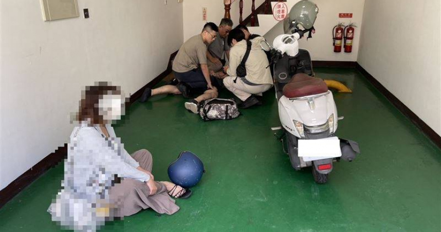 楊姓竊賊偷車載曖昧女上摩鐵被警方當場逮捕。（圖／翻攝畫面）