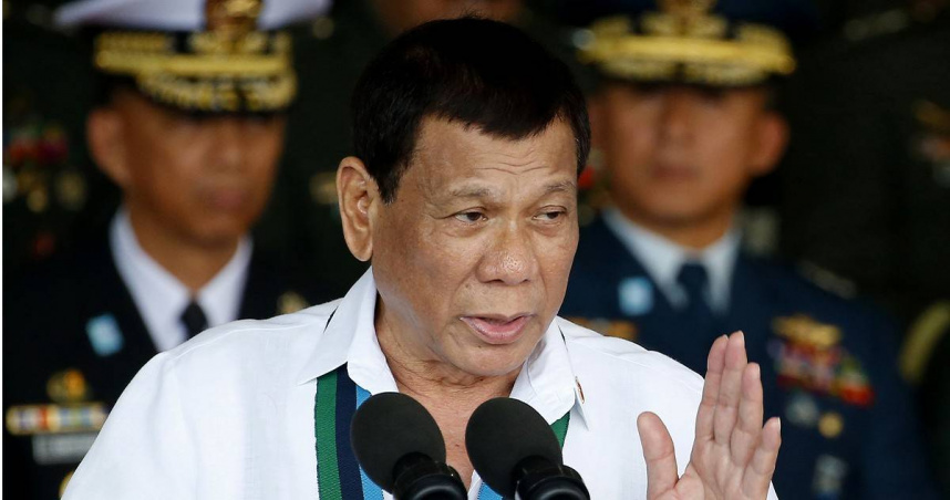 菲律賓前總統杜特蒂因其任內「毒品戰爭」涉嫌危害人類罪，將於9月23日至26日在國際刑事法院（ICC）接受預審聽證會。（圖／達志／美聯社）