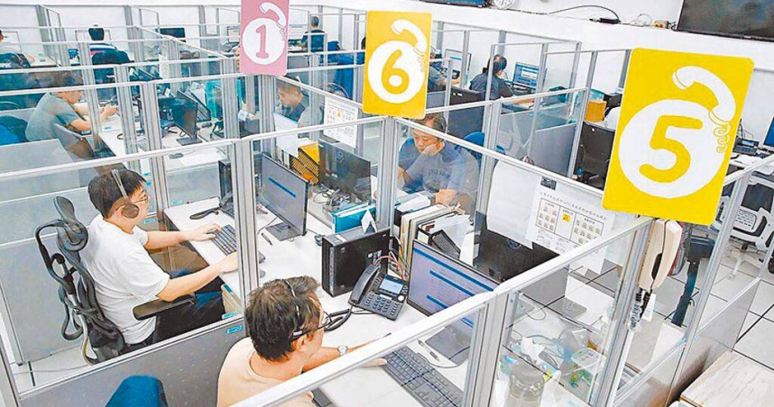 警方從警示帳戶等資料分析尚未報案的「潛在被害人」，派員阻詐。圖為165反詐騙專線平台。（圖／報系資料照片）