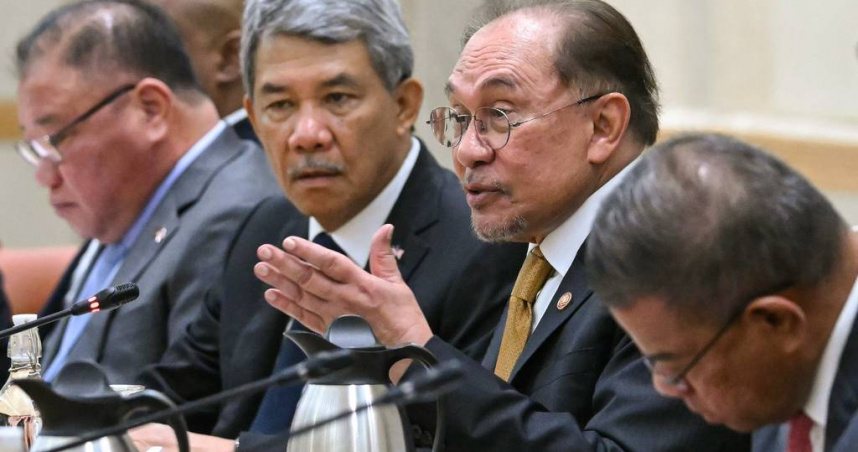 安華10日在79歲生日當天接受醫療檢查及相關程序，預計留院觀察2天。（圖／達志／美聯社，下同）