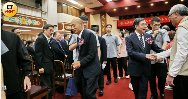 第十一屆立法院政治攻防頻繁，行政、立法兩院交鋒屢成焦點。（圖／周志龍攝）