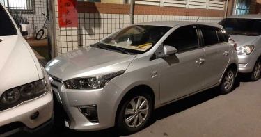 見違停車擋家門!他一招反制…喊話車主:年後再來領車吧