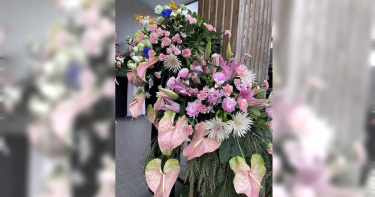 35歲吳姓殯葬業員工竟到他人靈堂偷摘花。（圖／高市三民二分局提供／中國時報楊舒婷高雄傳真）