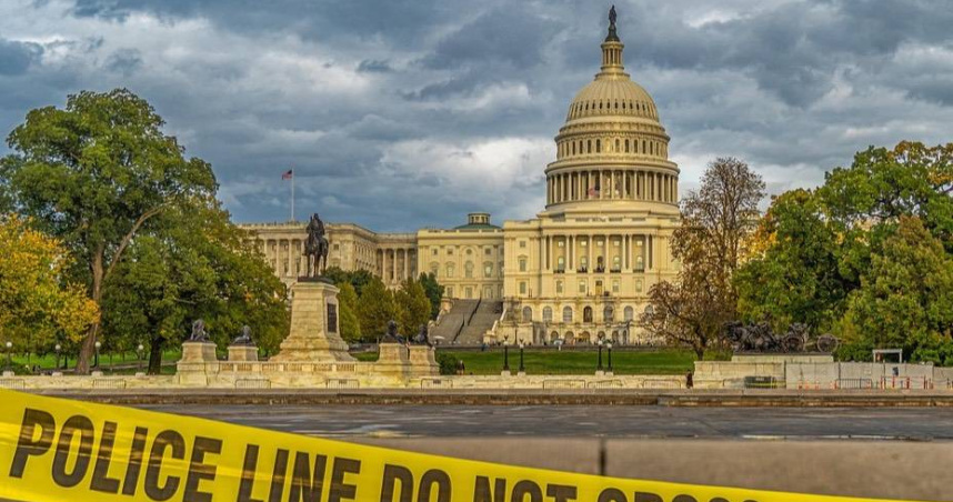 降息預期升溫加上華府暫時避免停擺，美股股市14日開高走高，主要指數齊步收紅。（圖／pixabay）