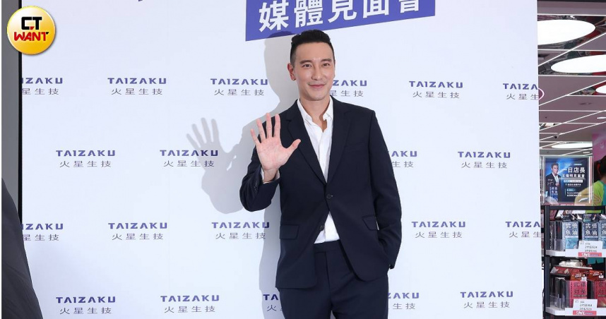 王陽明表示每隔一段時間就會做健康檢查。（圖／楊澍攝）