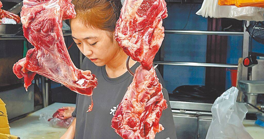 台東縣傳統市場豬肉零售價每台斤突破180元，創近40年新高。（圖／中國時報蕭嘉蕙攝）
