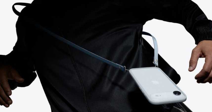 全新的iPhone在蘋果發表會上亮相。（圖／翻攝自蘋果官網）