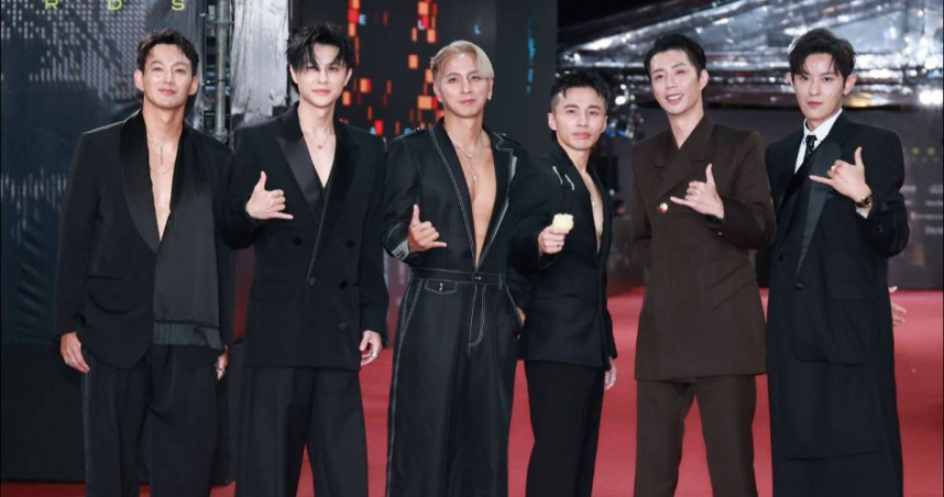 棒棒堂6名成員皆沒有當兵。（圖／翻攝臉書／來吧！哪裡怕）