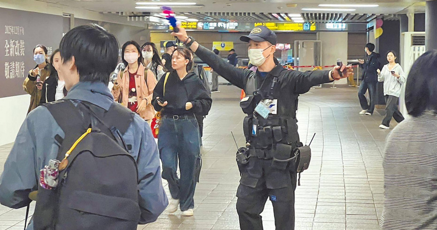 北捷遇恐攻急疏散！閘門全開「免刷票請速出站」　應變能力獲讚