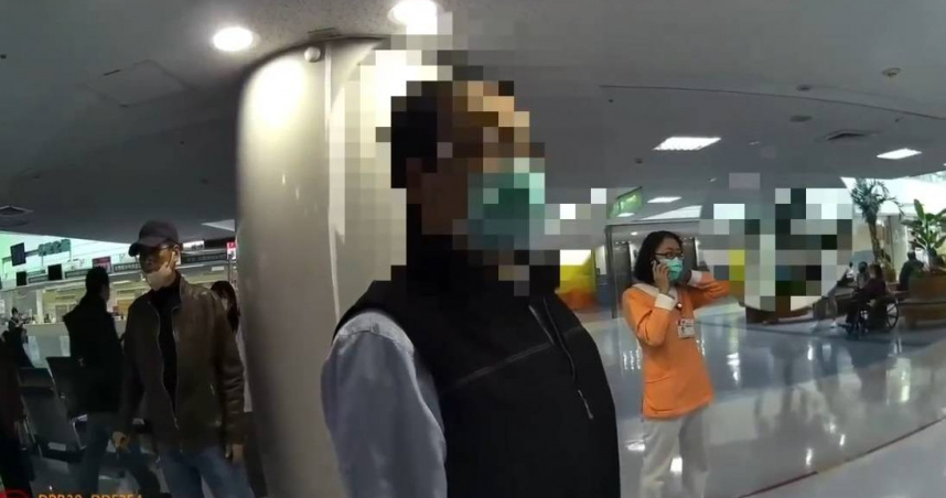 知名刺青師李耀鳴在診間與醫生發生口角，竟揮拳重擊醫生左胸而遭移送法辦。（圖／翻攝畫面）