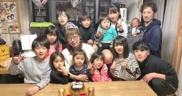 超狂夫妻「24年生12孩」!月吃光30kg白米...衣服分5次才能洗完