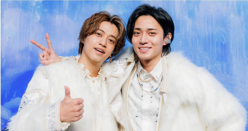 永瀬廉（右）和高橋海人對台灣很感興趣，喊話站上小巨蛋。（圖／環球提供）