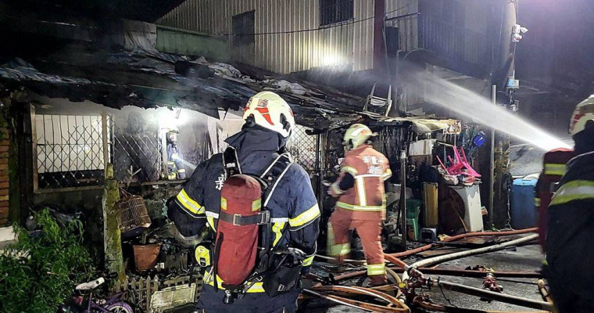 汐止區民宅初二深夜整間燃起，縱火犯黎男3小時內狼狽落網。（圖／翻攝畫面）