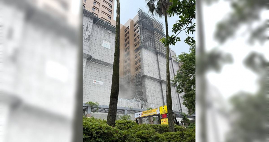 北市中正區台大醫院外牆工程21日下午驚傳鷹架倒塌，下午驚傳有移工失聯。（圖／翻攝自Threads @emilylai224）
