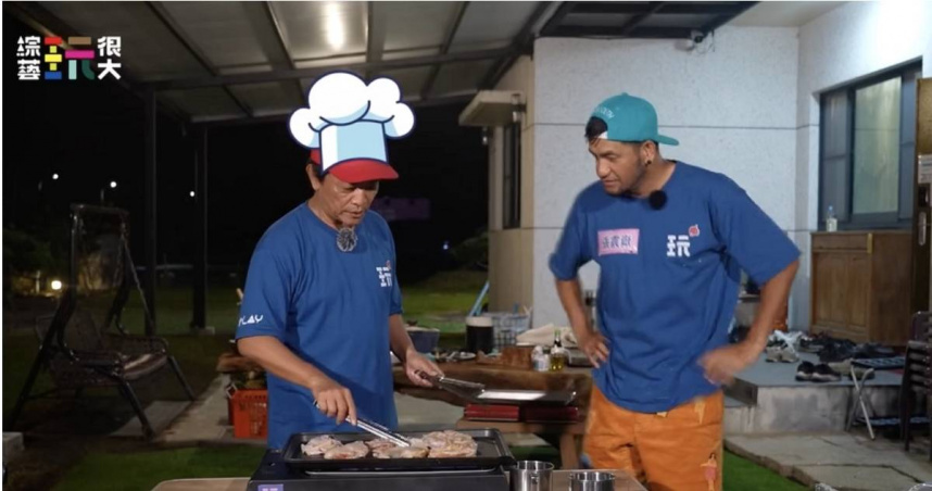 吳宗憲高溫烤雞排右為張震嶽。（圖／綜藝玩很大提供）