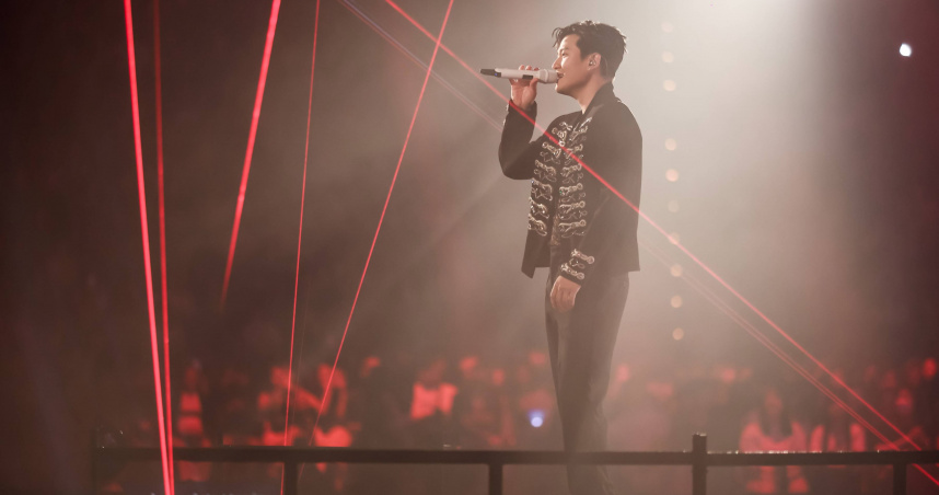 周興哲小巨蛋開唱，突遇鋼琴無聲意外事件。（圖／星空飛騰提供）