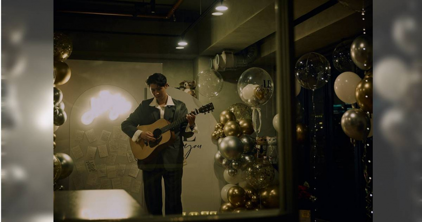 李玉璽情人節前夕放閃許允樂　求婚獻唱〈剛剛好〉數度哽咽