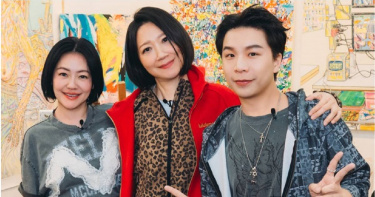 曲家瑞睽違10年重返螢光幕，與小S同框掀起回憶。（圖／翻攝自臉書，小姐不熙娣﻿ ）