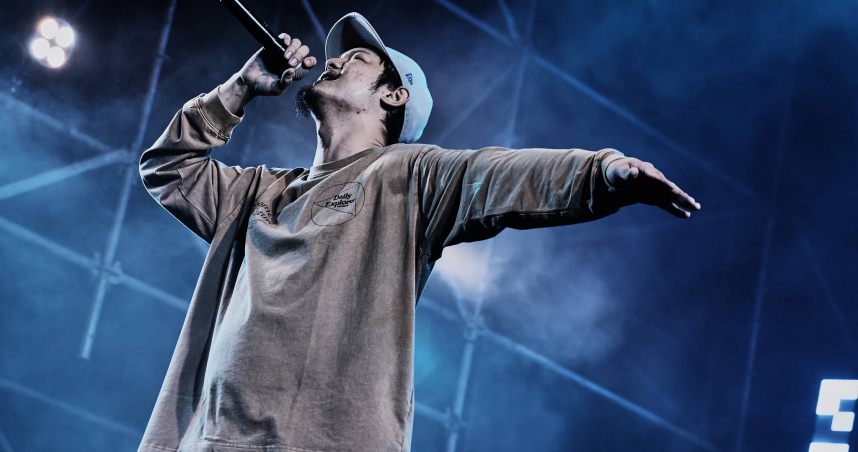 金曲歌王變小粉絲　合作傳奇歌手嗨喊：太喜歡了