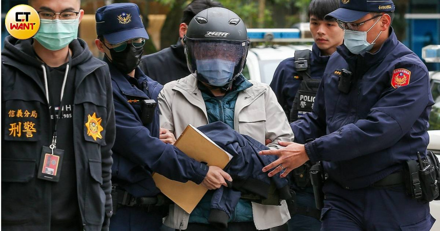 雲云董座曾志新17日遭羈押。（圖／黃耀徵攝）