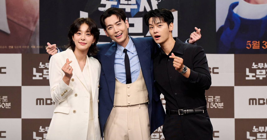 《勞務師盧武鎮》由薛仁雅（左起）、鄭敬淏、車學沇出演。（圖／friDay影音提供）